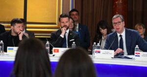 Srbský prezident vučič odmieta vyjadrenia, že by zradil rusko 