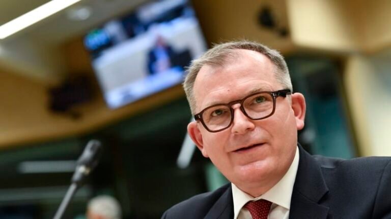 Evropské armády trápí astronomické dluhy, varuje šedivý. popsal „zelené obrany“