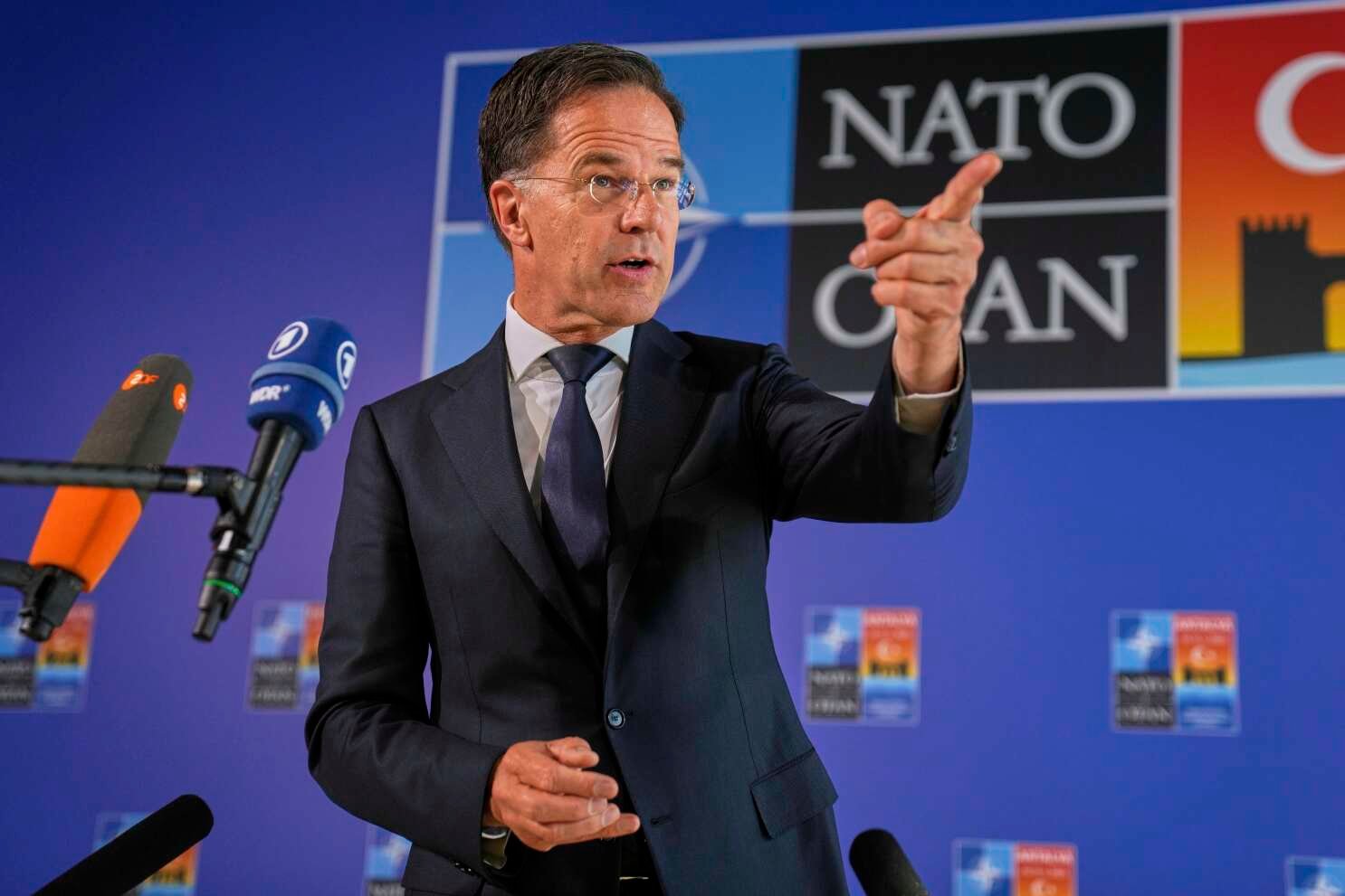 Zmätok na summite NATO Zmätok na summite NATO