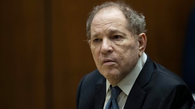 Weinstein je vinen, rozhodla porota. Hollywoodský producent se provinil sexuálním zločinem Weinstein je vinen, rozhodla porota. Hollywoodský producent se provinil sexuálním zločinem