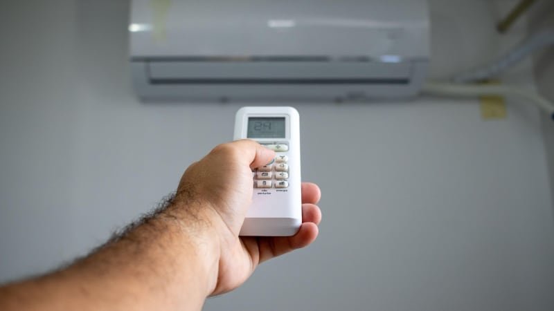Tři základní věci, které zvážit před pořízením klimatizace. Komu a kdy se vyplatí?