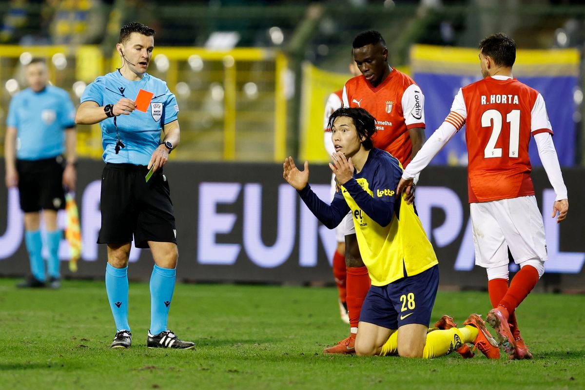 Hoffenheim siahol po posile od belgického majstra, do Nemecka smeruje japonský stopér