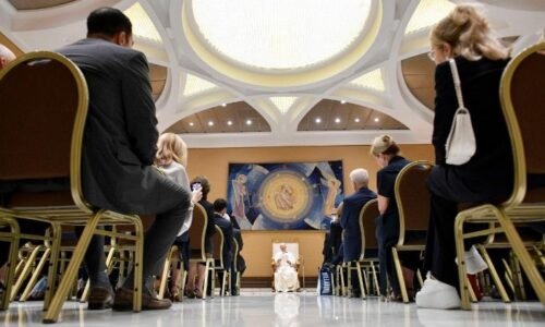 Pápež: Obnoviť nádej a dôveru v budúcnosť