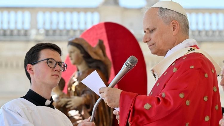 Regina Caeli: Choďte a prinášajte nádej Pána Ježiša!