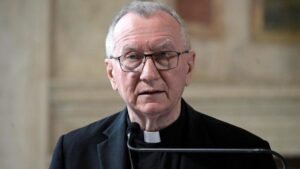 Kard. parolin: svätá stolica je v prvej línii pre jadrové odzbrojenie