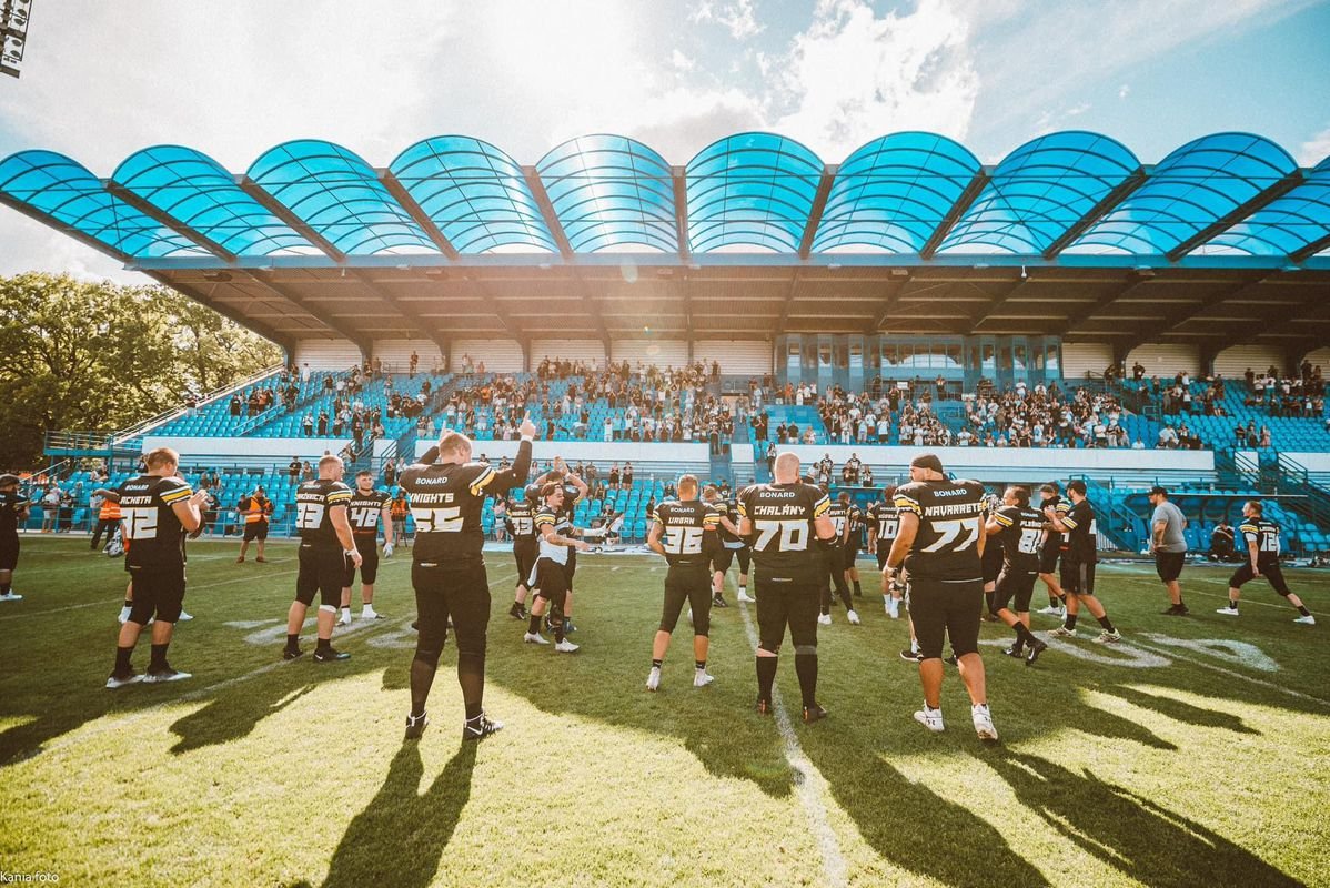 Nitra Knights vysoko zdolala Přerov a je na čele česko-slovenskej ligy amerického futbalu