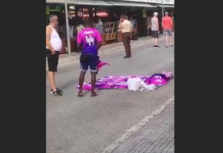 Doma by ich za to zožrali! Nemci sa môžu v Španielsku promenádovať s „Führerom“ na chrbte Doma by ich za to zožrali! Nemci sa môžu v Španielsku promenádovať s „Führerom“ na chrbte