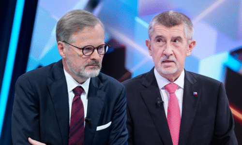 Čistka ve Fialově vládě: Zůstalo jen 10 původních členů. Jak si vede ve srovnání s Babišem?