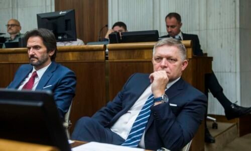 Slovensko: Nehlasujte pro protiruské sankce, zavázali poslanci premiéra Fica. Ozval se i Fiala