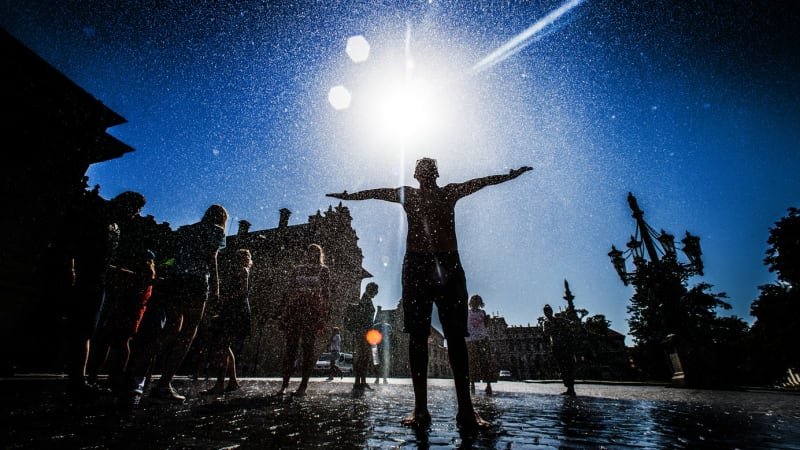 RADAR: Bouřky vystřídá vlna veder. Po chladnější neděli přijde rychlý zlom, kdy dorazí tropy? RADAR: Bouřky vystřídá vlna veder. Po chladnější neděli přijde rychlý zlom, kdy dorazí tropy?