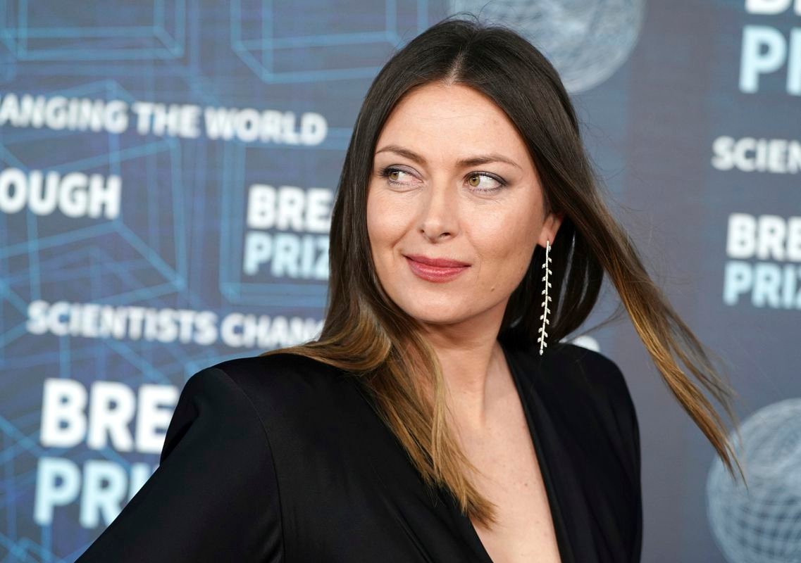 FOTO Nestarnúca elegancia v plnej sile. Maria Šarapovová opäť zažiarila na červenom koberci FOTO Nestarnúca elegancia v plnej sile. Maria Šarapovová opäť zažiarila na červenom koberci