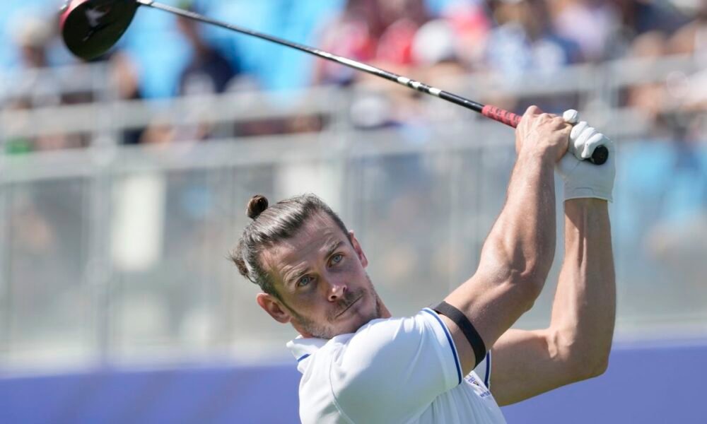 Gareth Bale ide v stopách bývalého spoluhráča. Jeho skupina chce mať plnú kontrolu