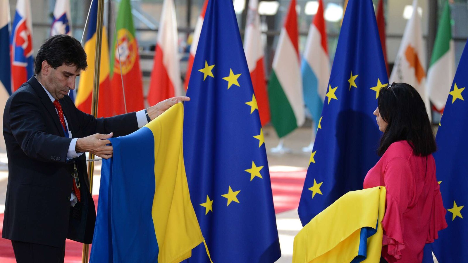Ukrajinská otázka rozdeľuje EÚ Ukrajinská otázka rozdeľuje EÚ