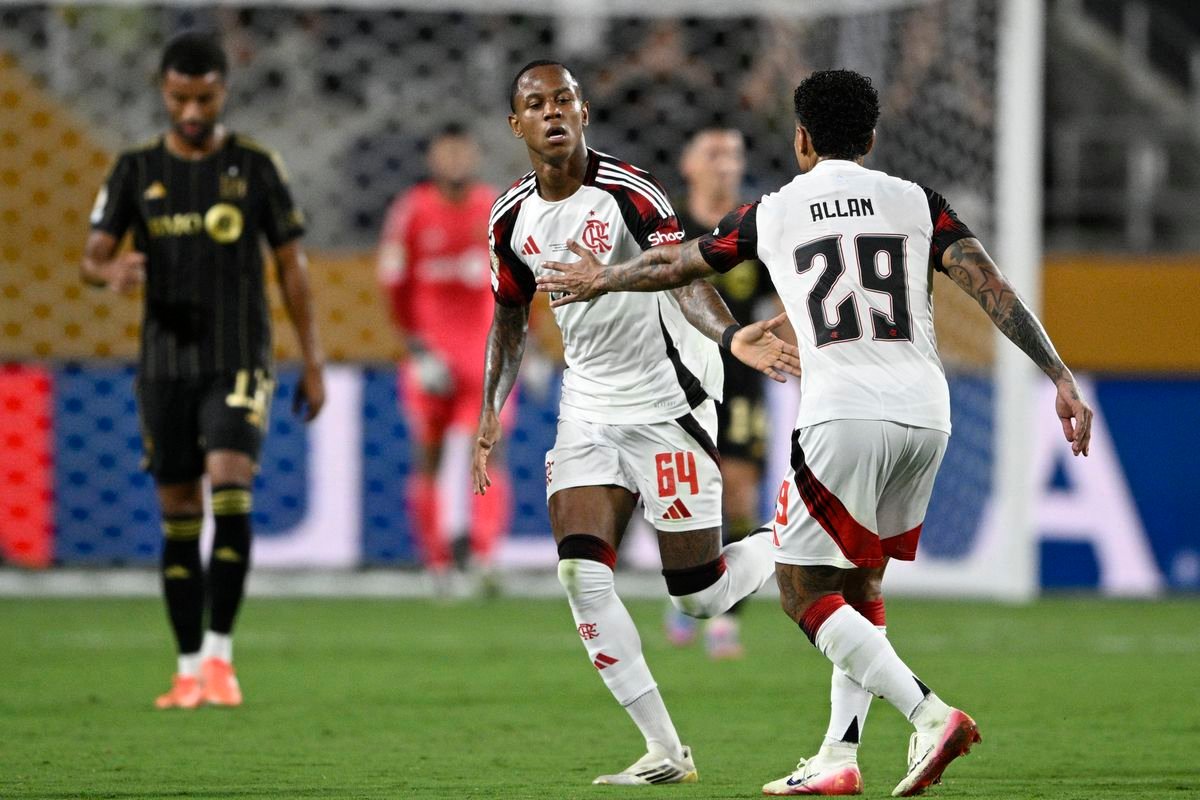 VIDEO Flamengo potvrdilo prvé miesto v tabuľke pred Chelsea. Stačila mu aj remíza VIDEO Flamengo potvrdilo prvé miesto v tabuľke pred Chelsea. Stačila mu aj remíza