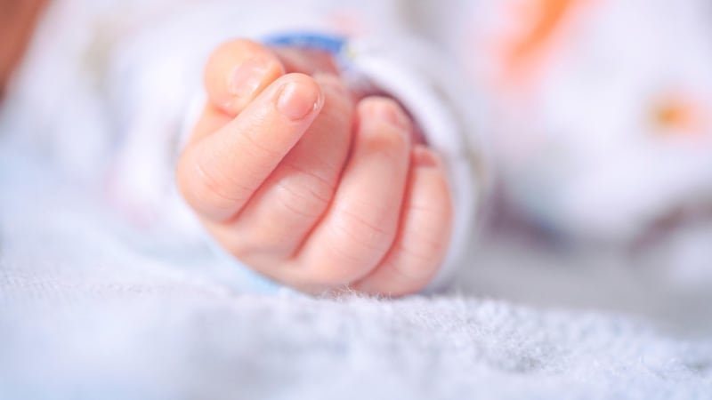 Hrůza v Malajsii: Kojence rozmačkal vlastní otec. Dostal infarkt a dítě zalehl, oba zemřeli Hrůza v Malajsii: Kojence rozmačkal vlastní otec. Dostal infarkt a dítě zalehl, oba zemřeli