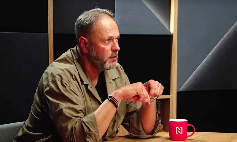 VIDEO: Verejnoprávna televízia STVR ruší propagandistickú diskusnú reláciu „Večera s Havranom“, v ktorej jednostranné názory na udalosti a svet bohorovne prezentovali ľudia s elitárskym a progresívno-liberálnym pohľadom na spoločensko-politické dianie bez názorových oponentov.