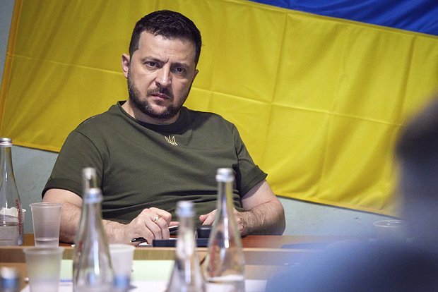 Politológ: USA hľadajú náhradu za Zelenského, čo je v záujme Ruska
