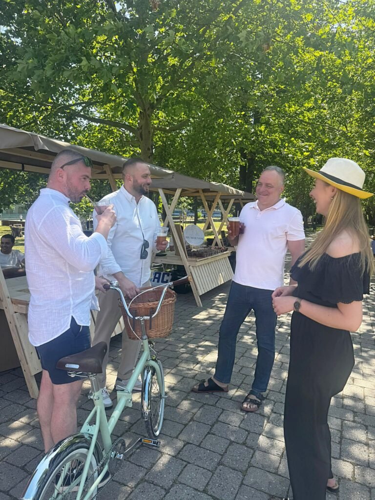 Takýto bol piknik v Malackách Takýto bol piknik v Malackách