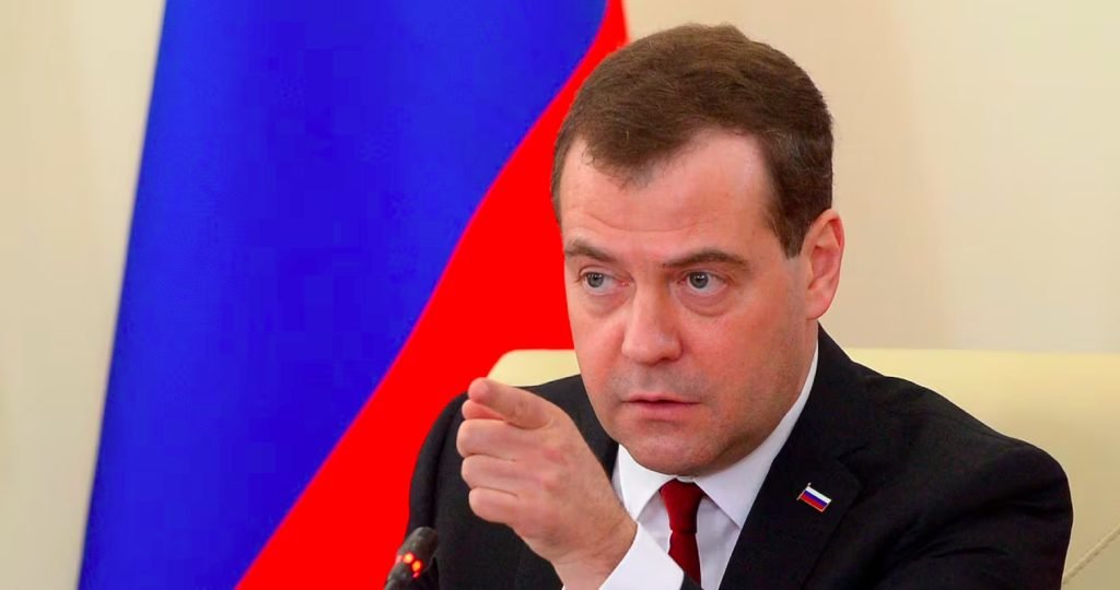 „EÚ je spolitizovaná globalistická a beštiálne rusofóbna organizácia, ktorá predstavuje pre Rusko rovnakú hrozbu ako NATO“ „EÚ je spolitizovaná globalistická a beštiálne rusofóbna organizácia, ktorá predstavuje pre Rusko rovnakú hrozbu ako NATO“