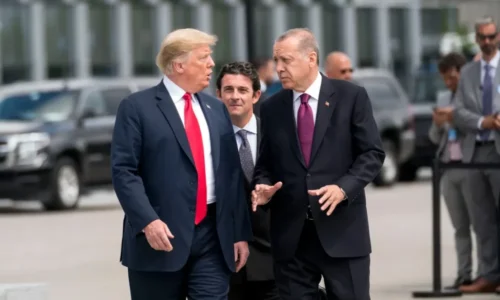 Na okraji summitu NATO: Trump a Erdogan debatovali, Macron riešil Ukrajinu