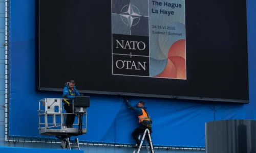 NZZ: Európania s hrôzou očakávajú Trumpov príchod na summit NATO
