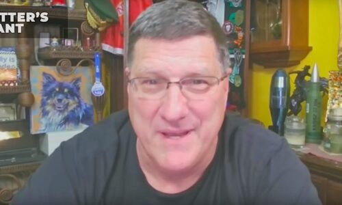 VIDEO: Bývalý zbrojný inšpektor OSN Scott Ritter tvrdí, že americká armáda bombardovala v Iráne prázdne jadrové zariadenia a riskuje životy Američanov.