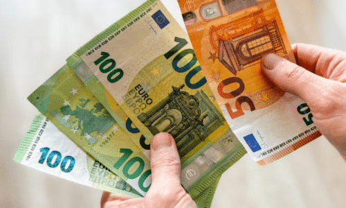 Slováci chudobnejú: Mzdy vo veľkom požiera inflácia