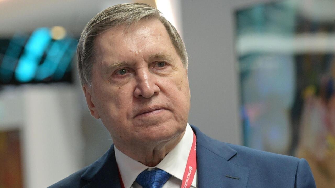 Komentár asistenta ruského prezidenta Jurija Ušakova po telefonickom rozhovore medzi Putinom a Trumpom