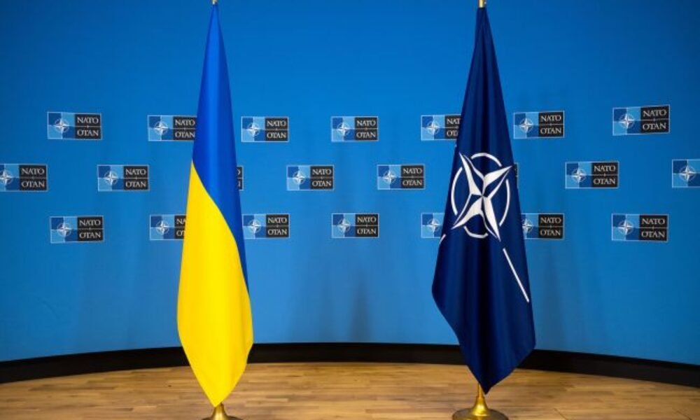 Politico: Na summite NATO môže Kyjev zostať bez vojenskej pomoci aj od Európy