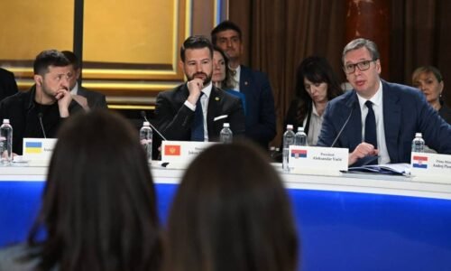 Vučić predviedol v Odese zázraky politickej ekvilibristiky