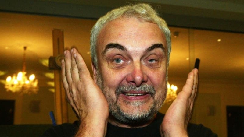 Moderátor Vladimír Čech se před smrtí rozloučil s kolegyní. Matce vážnou nemoc dlouho tajil Moderátor Vladimír Čech se před smrtí rozloučil s kolegyní. Matce vážnou nemoc dlouho tajil