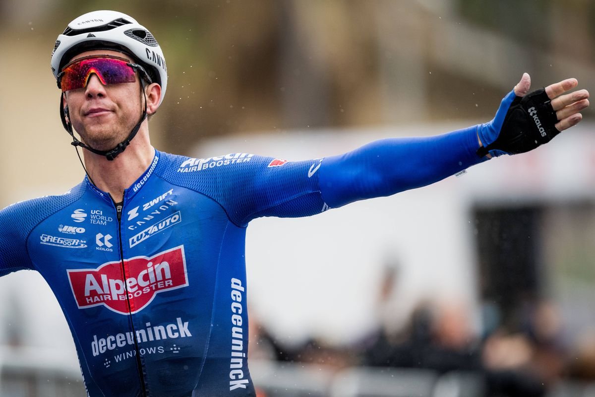 Tour de France: Oslabený Alpecin-Deceuninck s ďalším triumfom, Pogačar už len krok od obhajoby