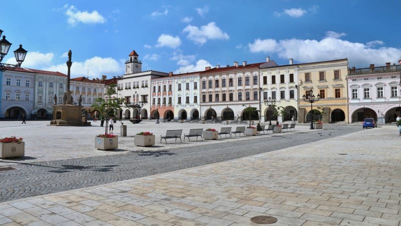 V Novém Jičíně otevřeli moderní lávku přes Jičínku. Poslouží nejen chodcům, ale i cyklistům V Novém Jičíně otevřeli moderní lávku přes Jičínku. Poslouží nejen chodcům, ale i cyklistům