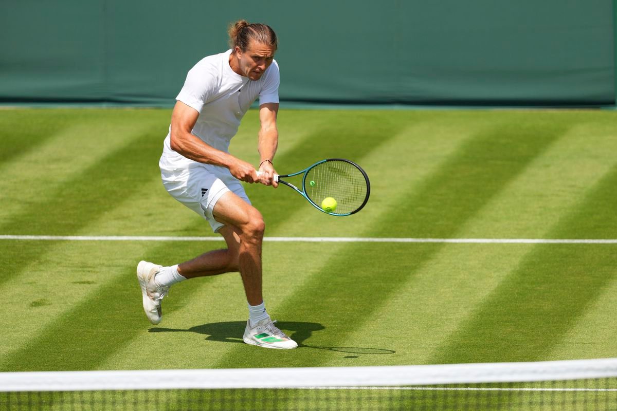 Senzácia za senzáciou, tenisový svet je v šoku. Tohtoročný Wimbledon sa zapíše do histórie