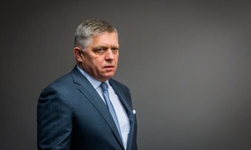 Ficovo svědectví u soudu: Pocítil jsem prudký úder do břicha, střelce jsem nezaevidoval Ficovo svědectví u soudu: Pocítil jsem prudký úder do břicha, střelce jsem nezaevidoval