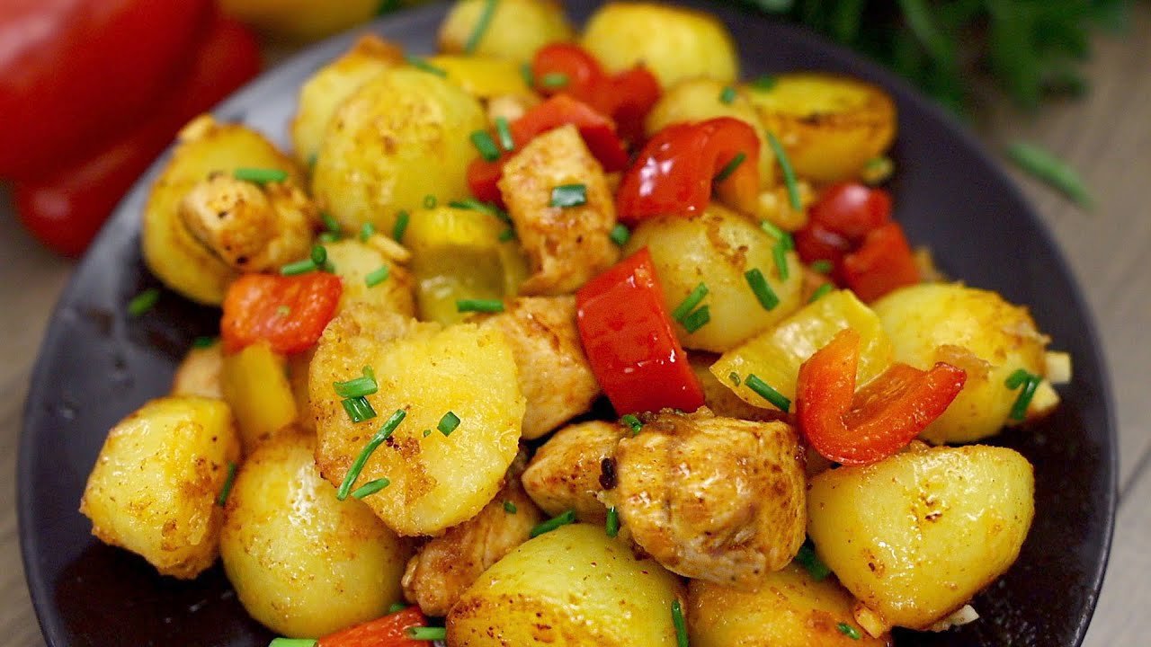 Kartoffeln mit Hühnchen und Paprika – einfach und sehr lecker!