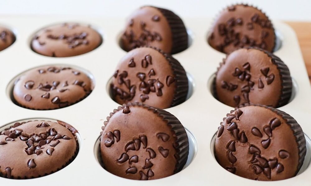 Double flavor! Extremely moist and soft! Never had such delicious cup cakes before!