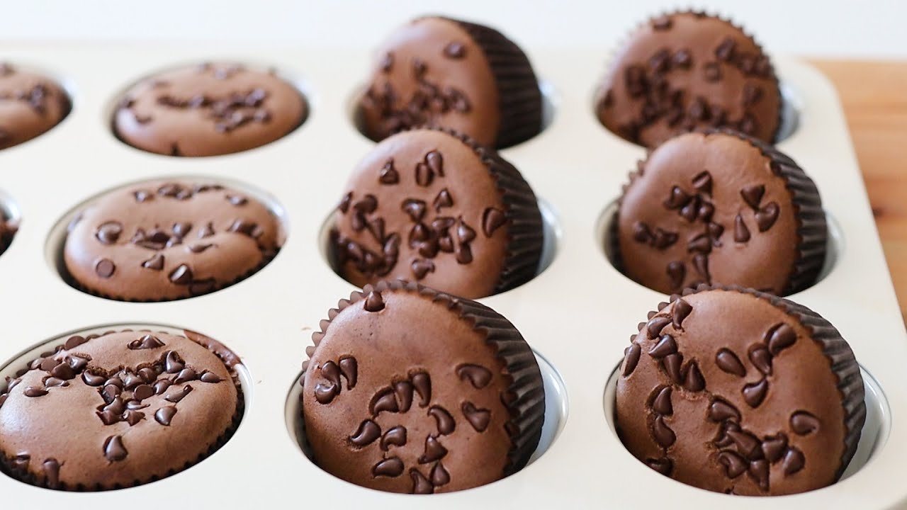Double flavor! Extremely moist and soft! Never had such delicious cup cakes before!