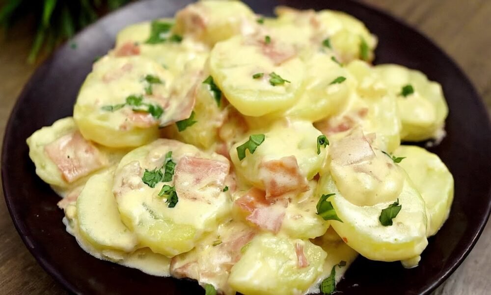 Kartoffeln mit zarte cremige Sauce – ein ideales schnelles Abendessen!