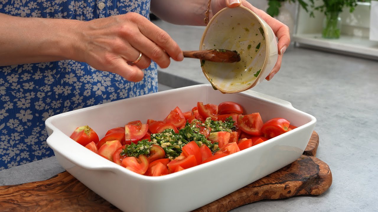 Oven-Baked Tomato Soup – Simple, Healthy, and Full of Flavor!