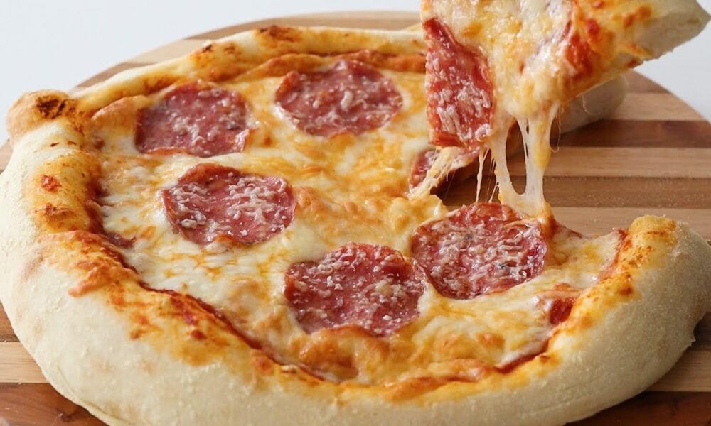 No kneading! Once you know this recipe, you’ll never buy pizza anymore!
