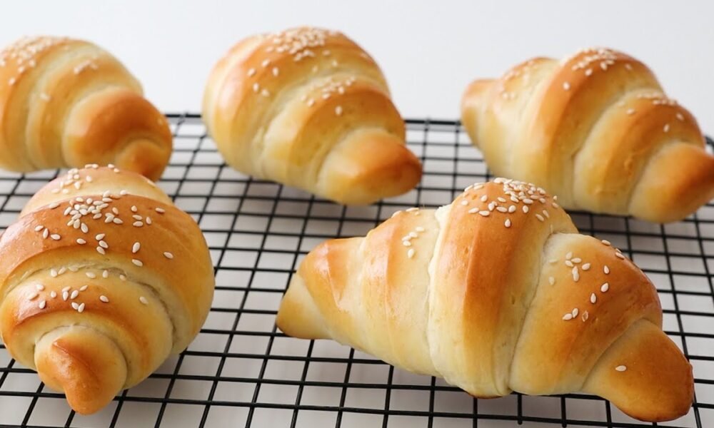 This Bread is so delicious that I make this at least 3 times a week! Simple & Delicious
