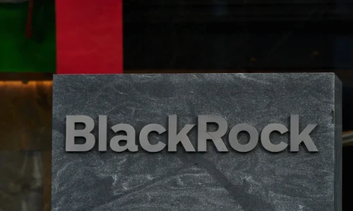 Bloomberg: BlackRock prestal hľadať investorov pre Fond obnovy Ukrajiny