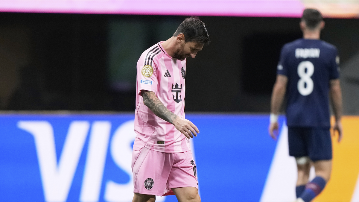 Ďalšie súboje Messiho s Ronaldom sú reálne. Argentínčana intenzívne lanária do Saudskej Arábie Ďalšie súboje Messiho s Ronaldom sú reálne. Argentínčana intenzívne lanária do Saudskej Arábie
