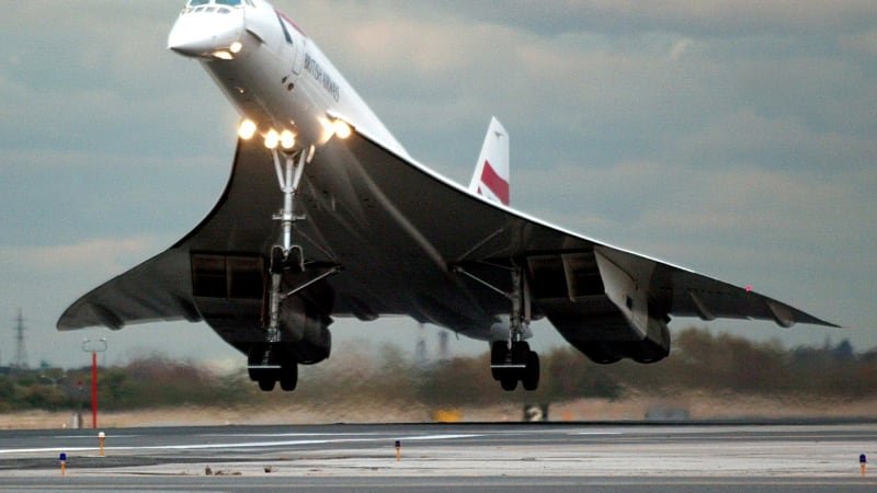 Concorde se před 25 lety změnil v ohnivou kouli. Předznamenalo to konec nadzvukového létání Concorde se před 25 lety změnil v ohnivou kouli. Předznamenalo to konec nadzvukového létání