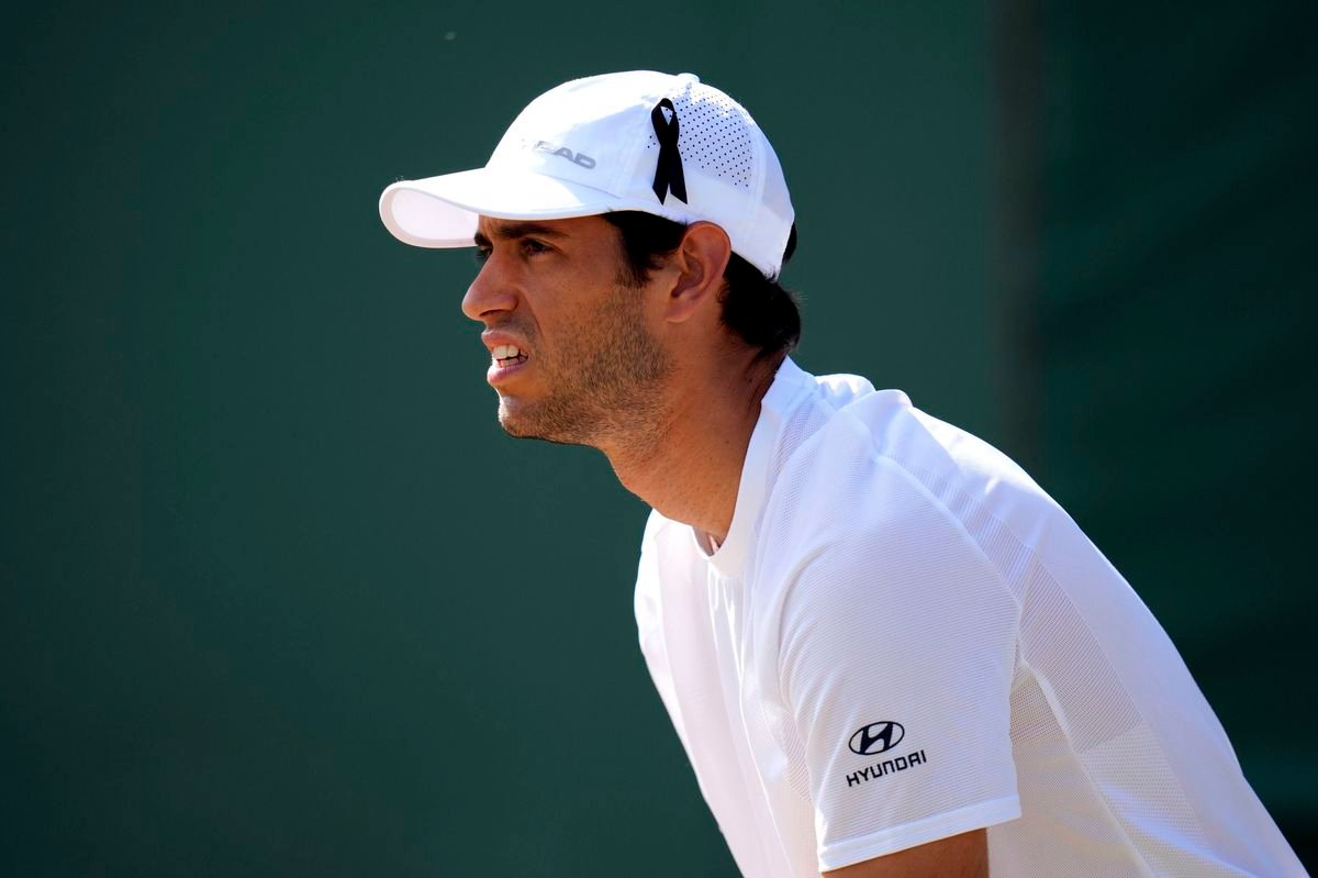 Wimbledon urobil výnimku, ktorú si história nepamätá. Hráči si mohli uctiť zosnulého Dioga Jotu