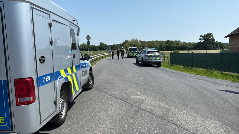 Tragická nehoda motorky u České Třebové: Srazila se s automobilem, zemřeli dva lidé Tragická nehoda motorky u České Třebové: Srazila se s automobilem, zemřeli dva lidé