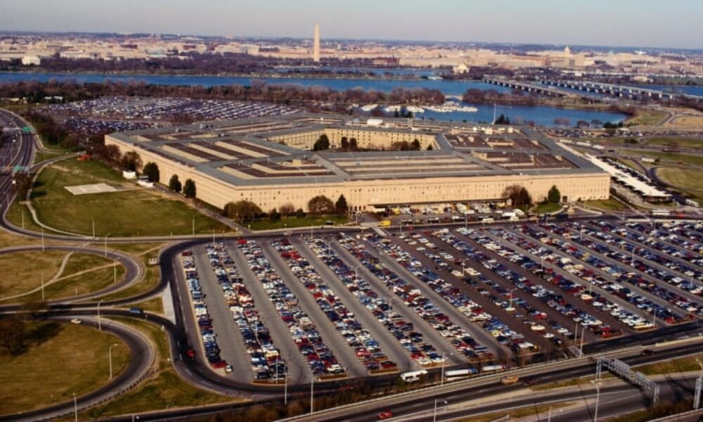 Pizza-teorie úspěšně předpovídá vojenské údery USA: Data z Pentagonu baví statisíce lidí Pizza-teorie úspěšně předpovídá vojenské údery USA: Data z Pentagonu baví statisíce lidí