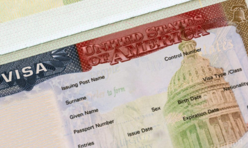 Chystáte sa do USA? Pozor, niektorí z vás budú musieť mať verejné účty na sociálnych sieťach