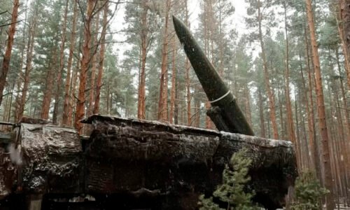Putin hneď po telefonáte s Trumpom na Ukrajinu vypálil rekordných 550 dronov a rakiet